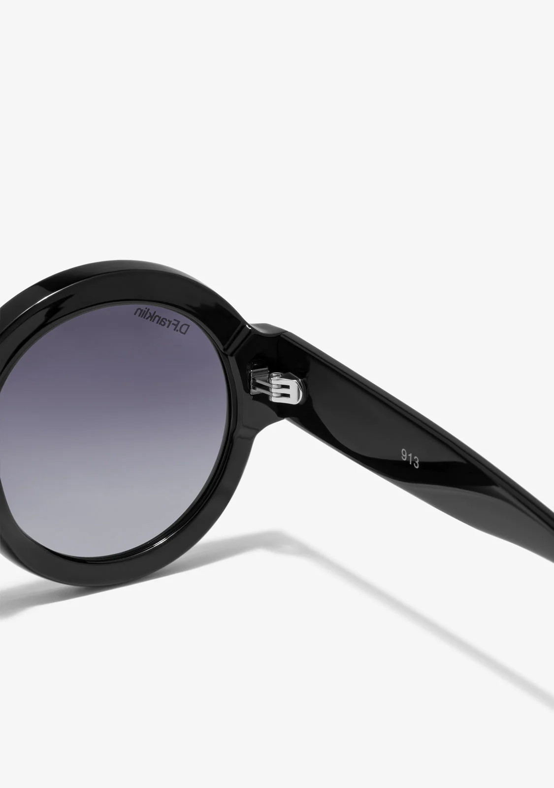 913 Shiny Black / Gradient Smoke - Image 3