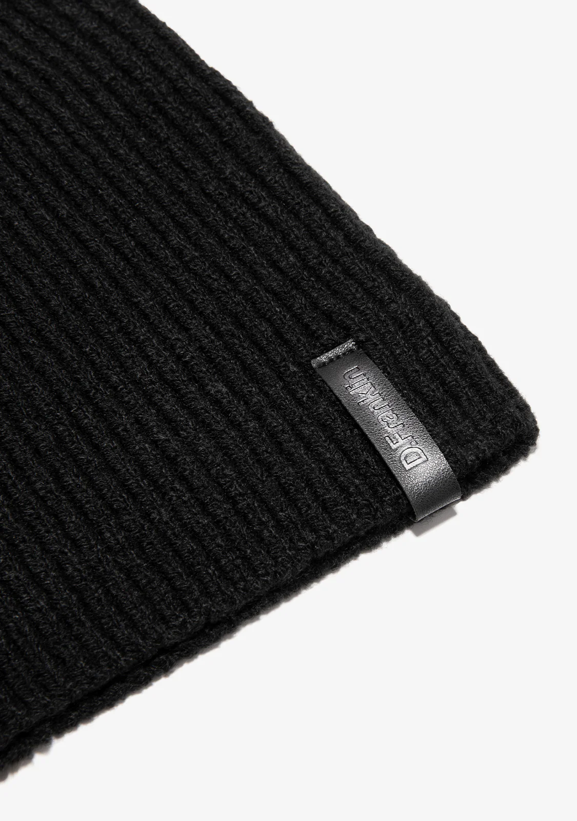 Active Slouch Beanie Black - Image 2