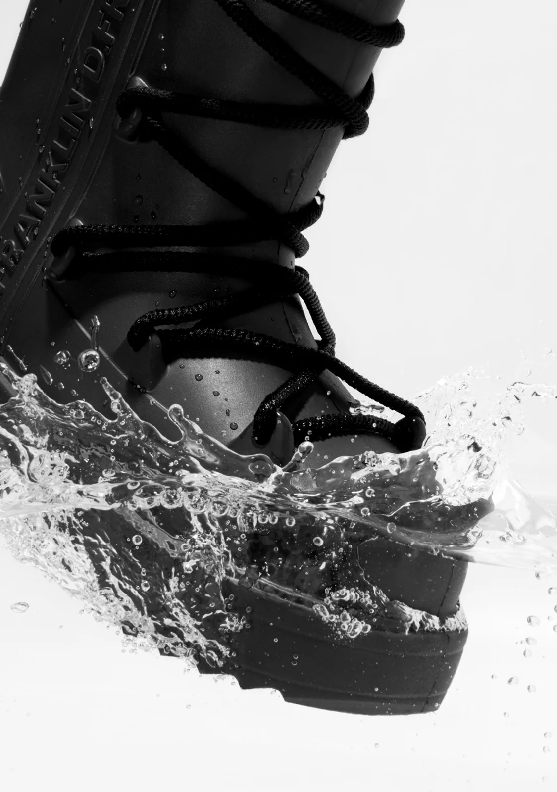 Nevis Black - Image 4