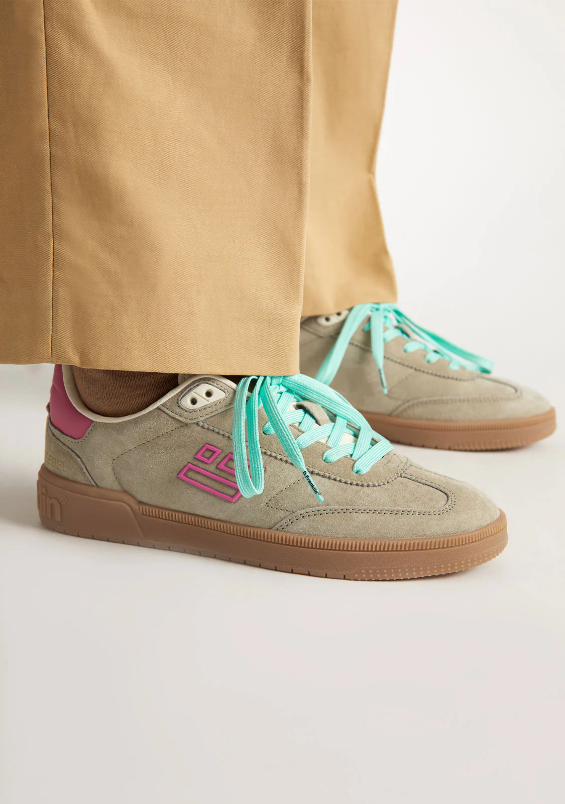 Rebel Basic Flag Pale Khaki - Image 5